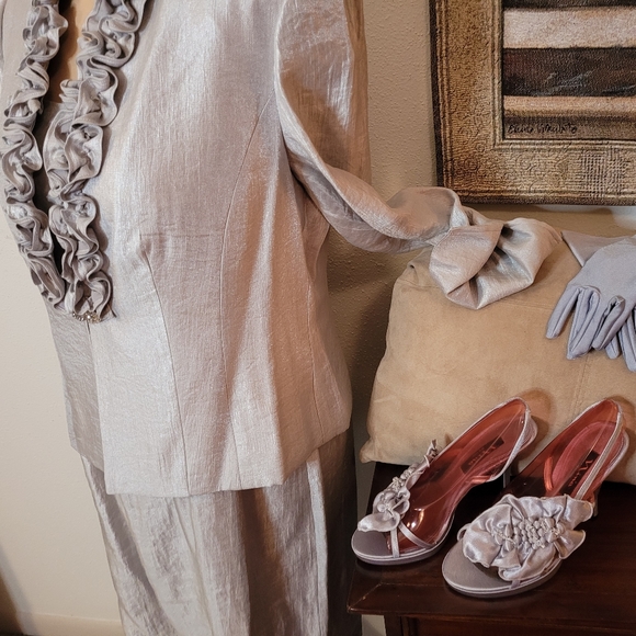 16 Jessica Howard silver Sheath Suit - Picture 2 of 5